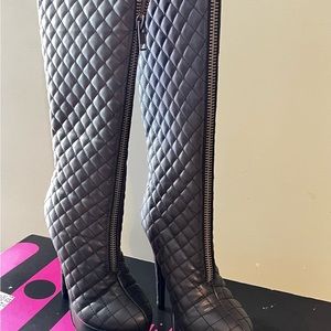 Quilted heeled boot